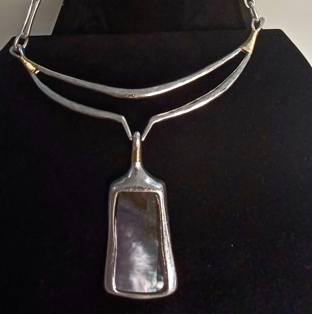 Chic Silver and Gold Pendant Necklace